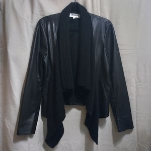 BB DAKOTA BLACK DRAPING COWL NECK FAUX LEATHER JACKET SIZE LARGE